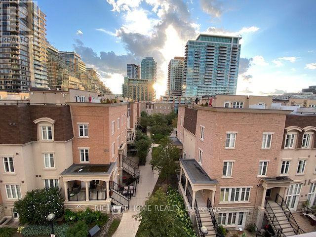425 - 34 Western Battery Road, Toronto, Ontario  M6K 3N9 - Photo 3 - C13636048