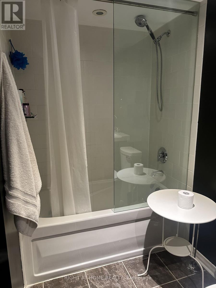 425 - 34 Western Battery Road, Toronto, Ontario  M6K 3N9 - Photo 12 - C13636048