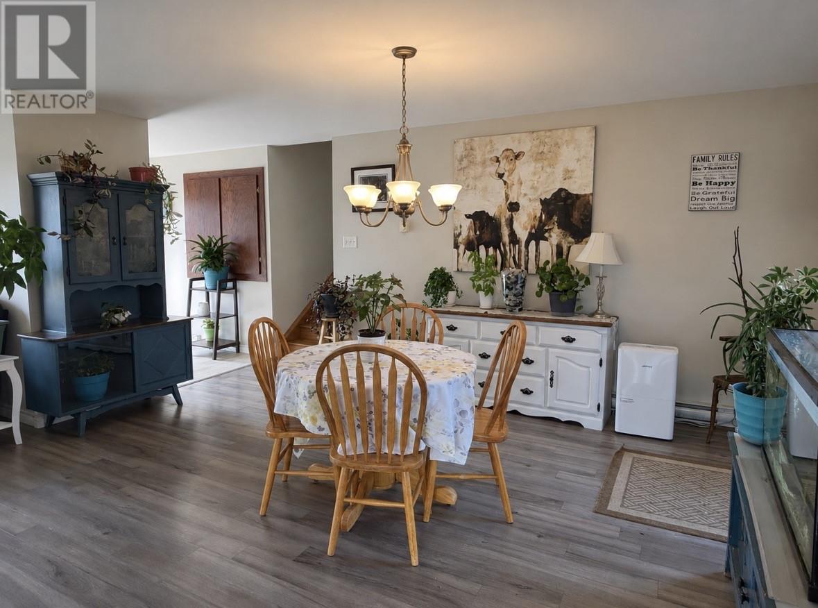 1748 Topsail Road, Paradise — photo 14