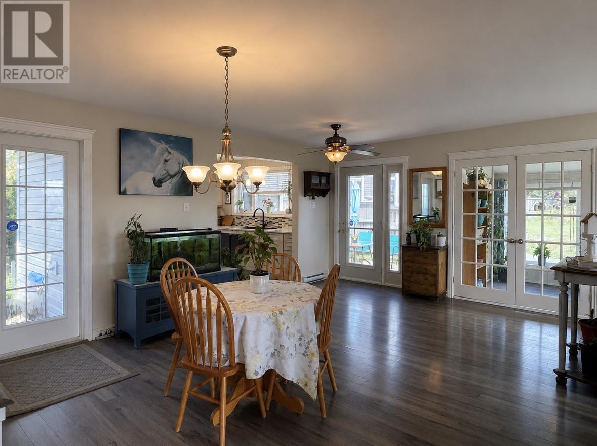 1748 Topsail Road, Paradise — photo 15