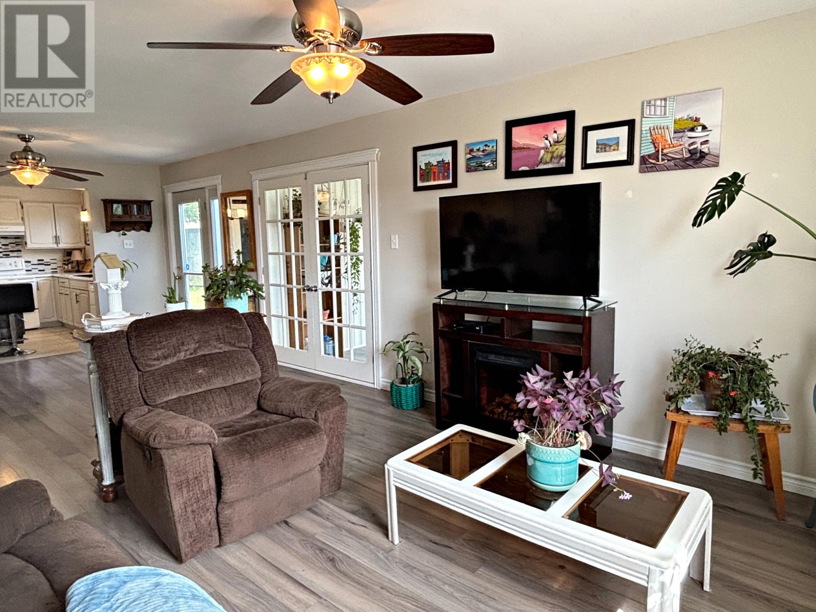 1748 Topsail Road, Paradise — photo 17