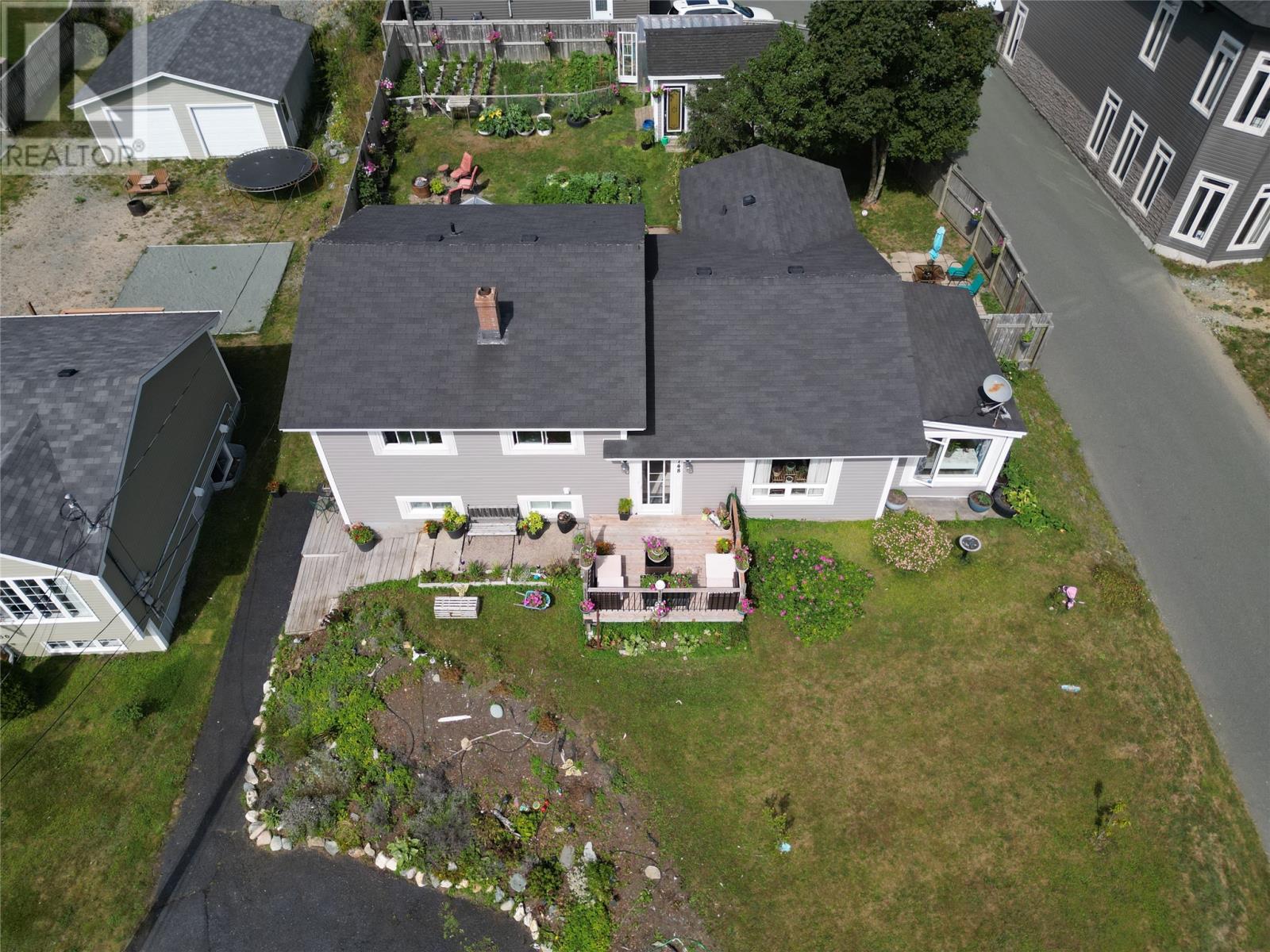 1748 Topsail Road, Paradise — photo 39