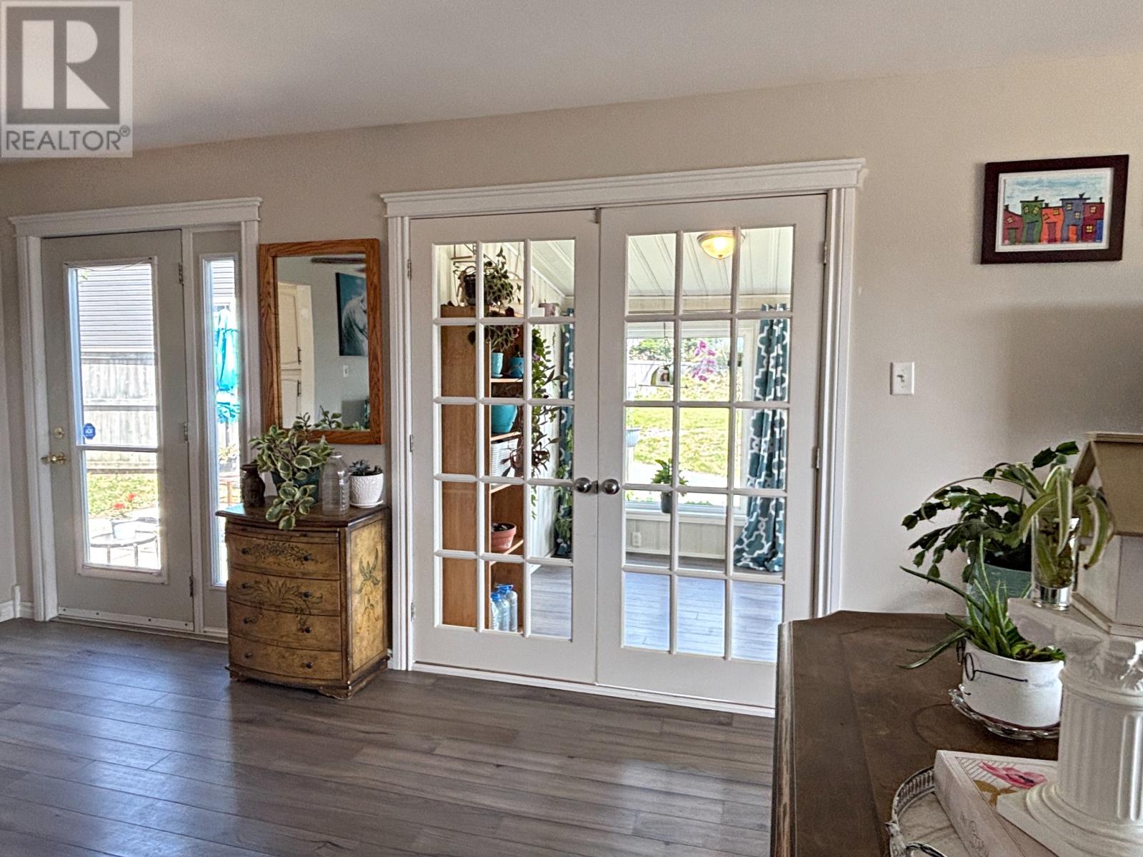1748 Topsail Road, Paradise — photo 9