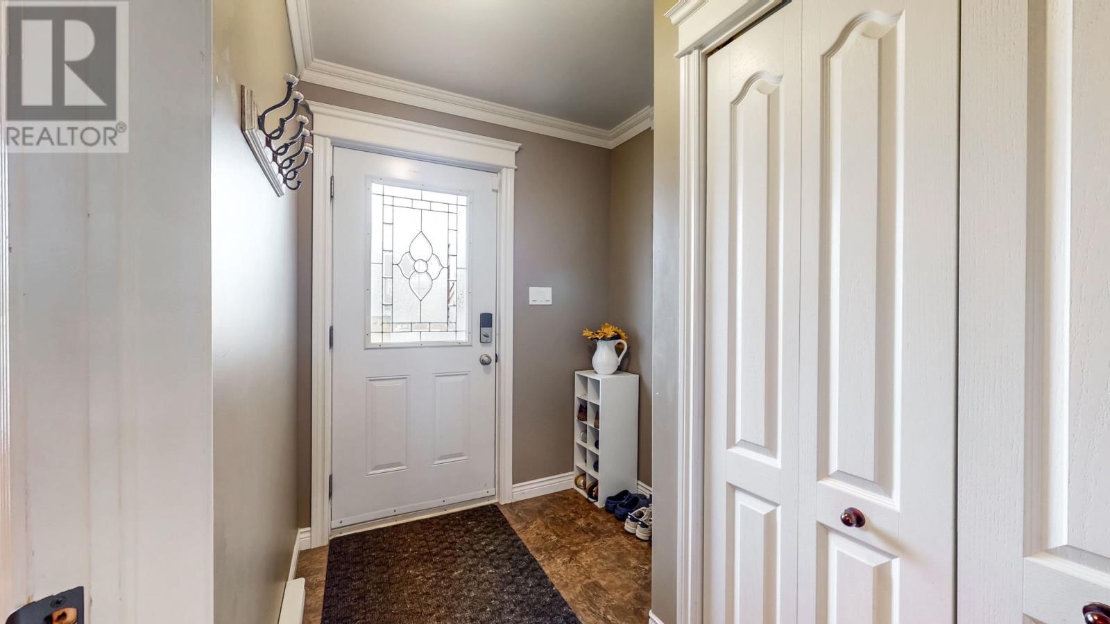 19 Mullingar Drive, Paradise — photo 4