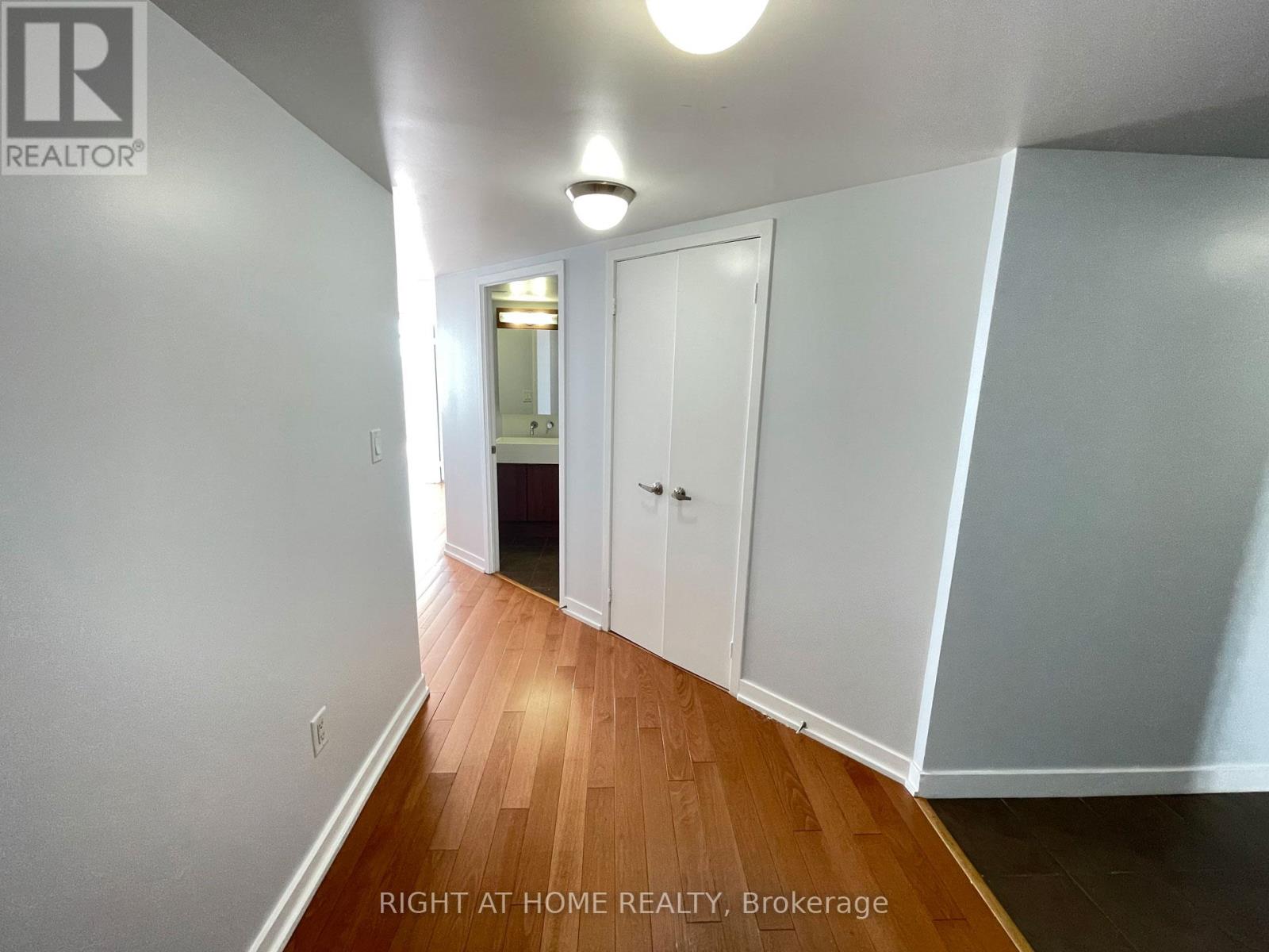 2615 - 11 Brunel Court, Toronto, Ontario  M5V 3Y3 - Photo 23 - C13716738