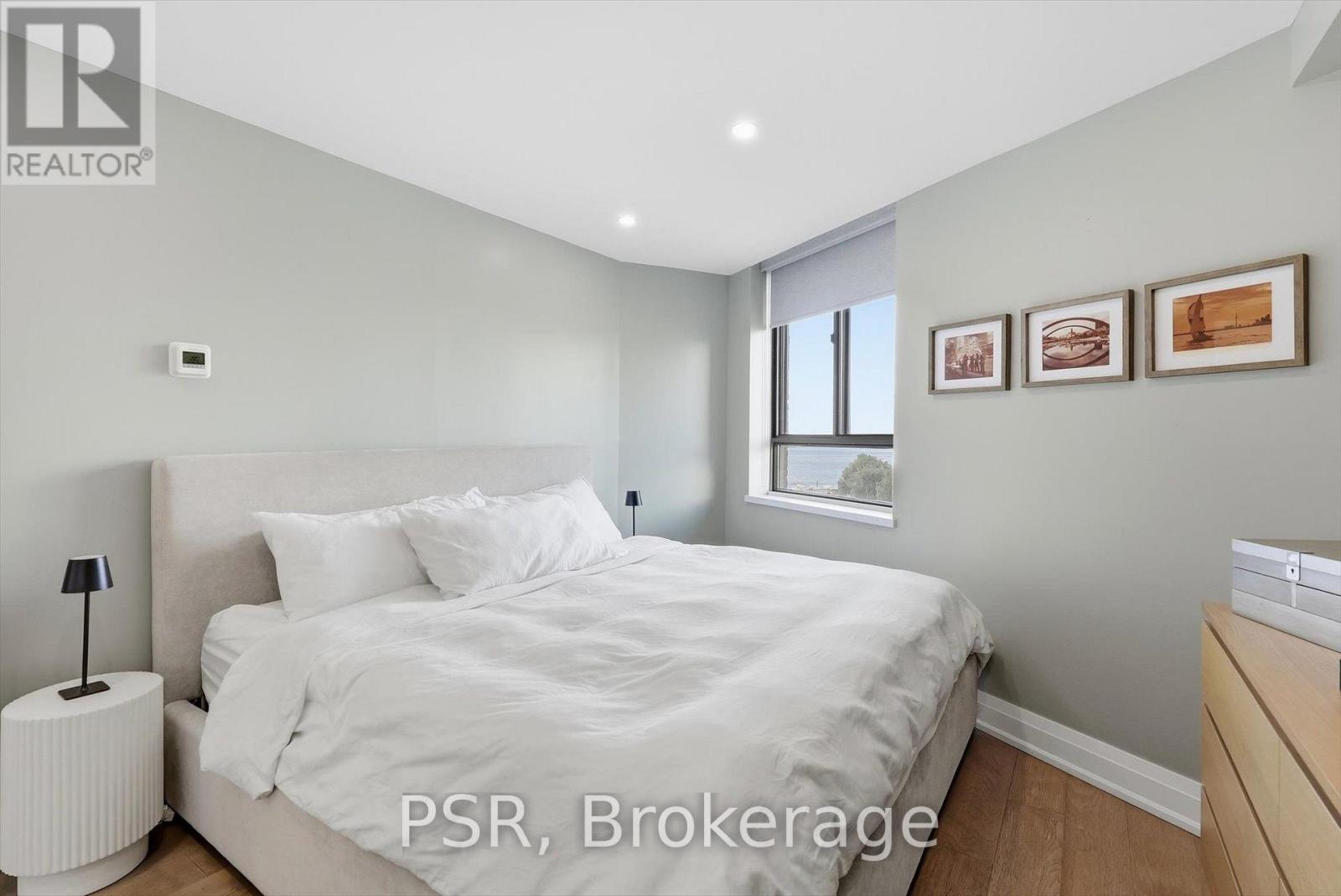 702 - 270 Queens Quay W, Toronto, Ontario  M5J 2N4 - Photo 23 - C13716768