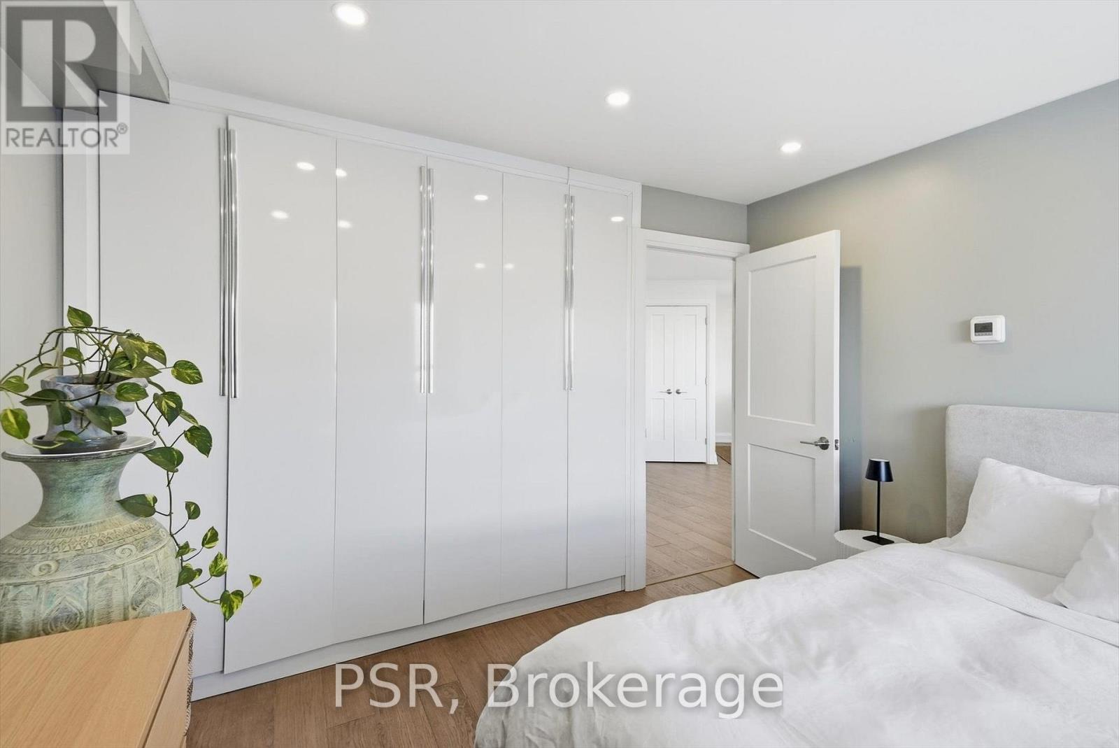 702 - 270 Queens Quay W, Toronto, Ontario  M5J 2N4 - Photo 24 - C13716768