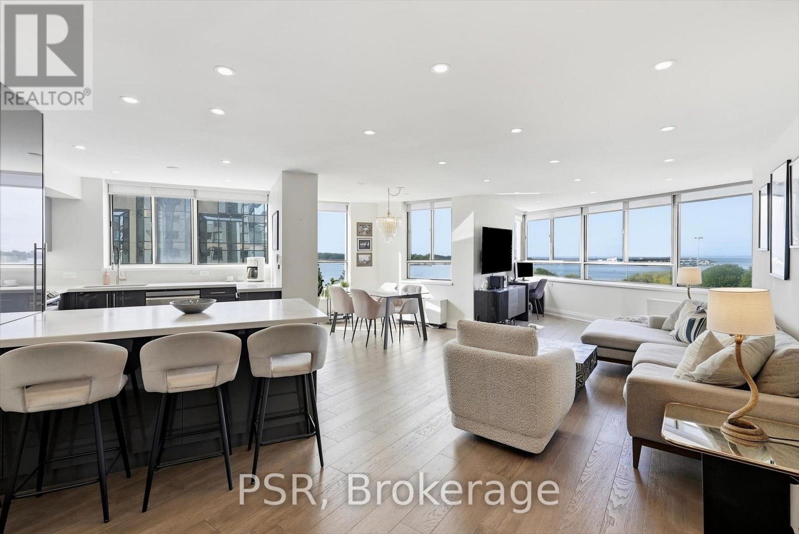 702 - 270 Queens Quay W, Toronto, Ontario  M5J 2N4 - Photo 5 - C13716768