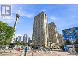702 - 270 QUEENS QUAY W, Toronto, Ontario