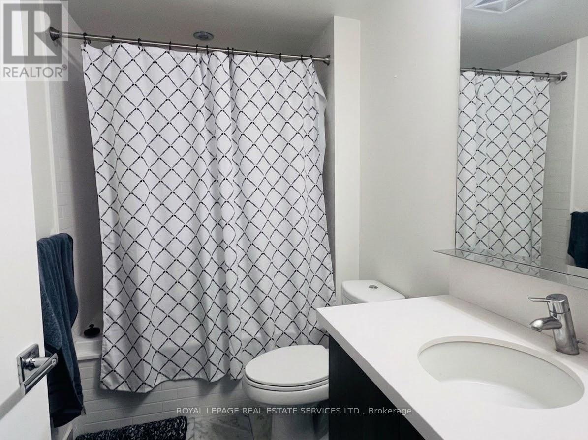 1610 - 21 Widmer Street, Toronto, Ontario M5V 0B8 - Photo 11 - C13716776