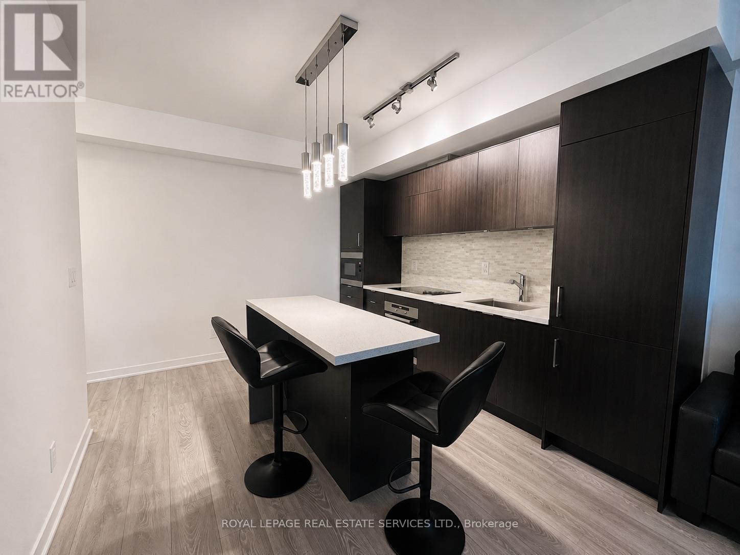 1610 - 21 Widmer Street, Toronto, Ontario M5V 0B8 - Photo 8 - C13716776