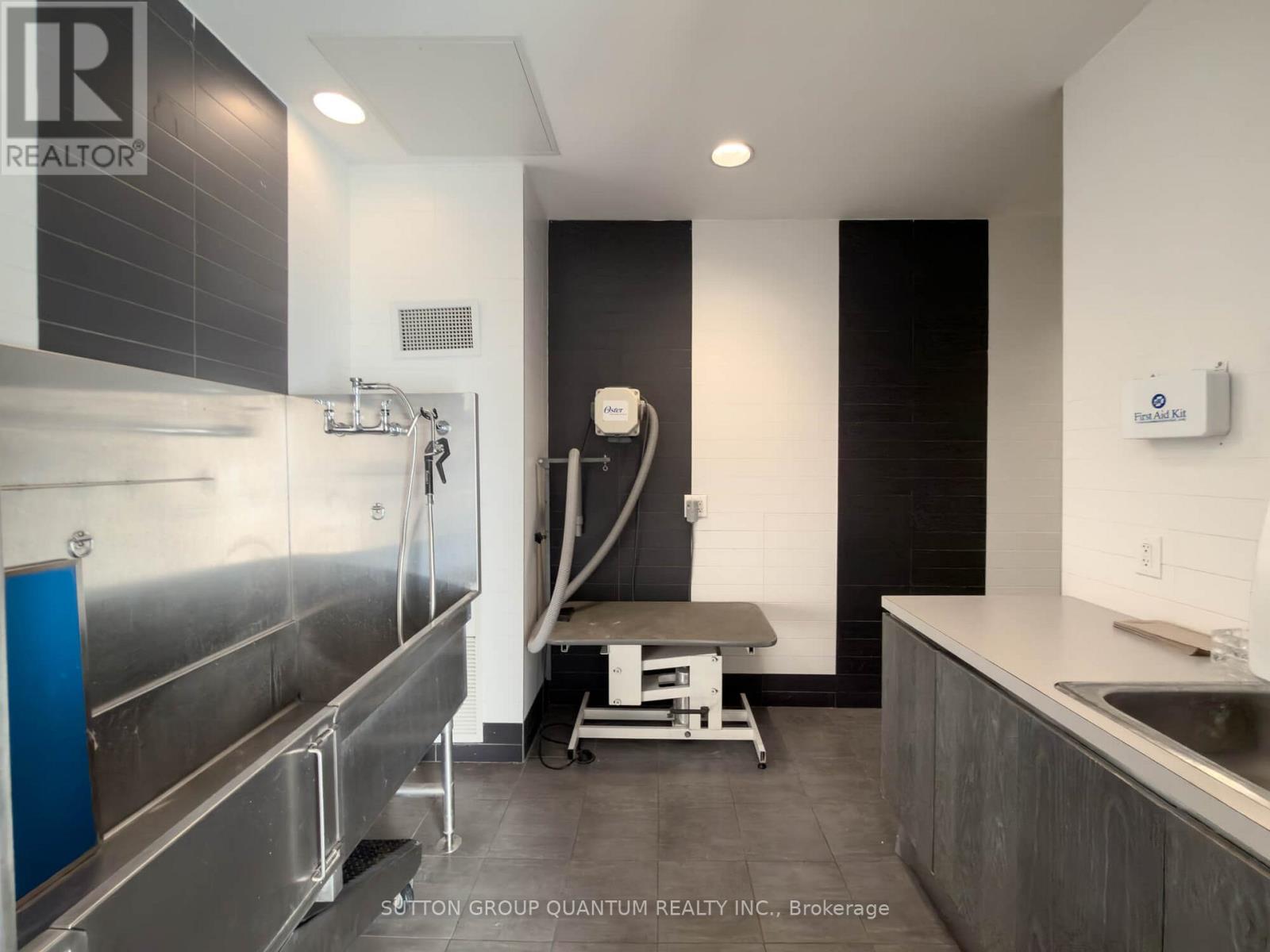 1811 - 25 Carlton Street, Toronto, Ontario  M5B 1L4 - Photo 34 - C13716794