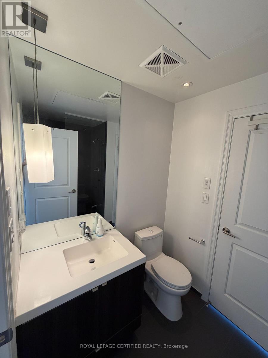 1308 - 8 The Esplanade, Toronto, Ontario  M5E 0A6 - Photo 26 - C13716808