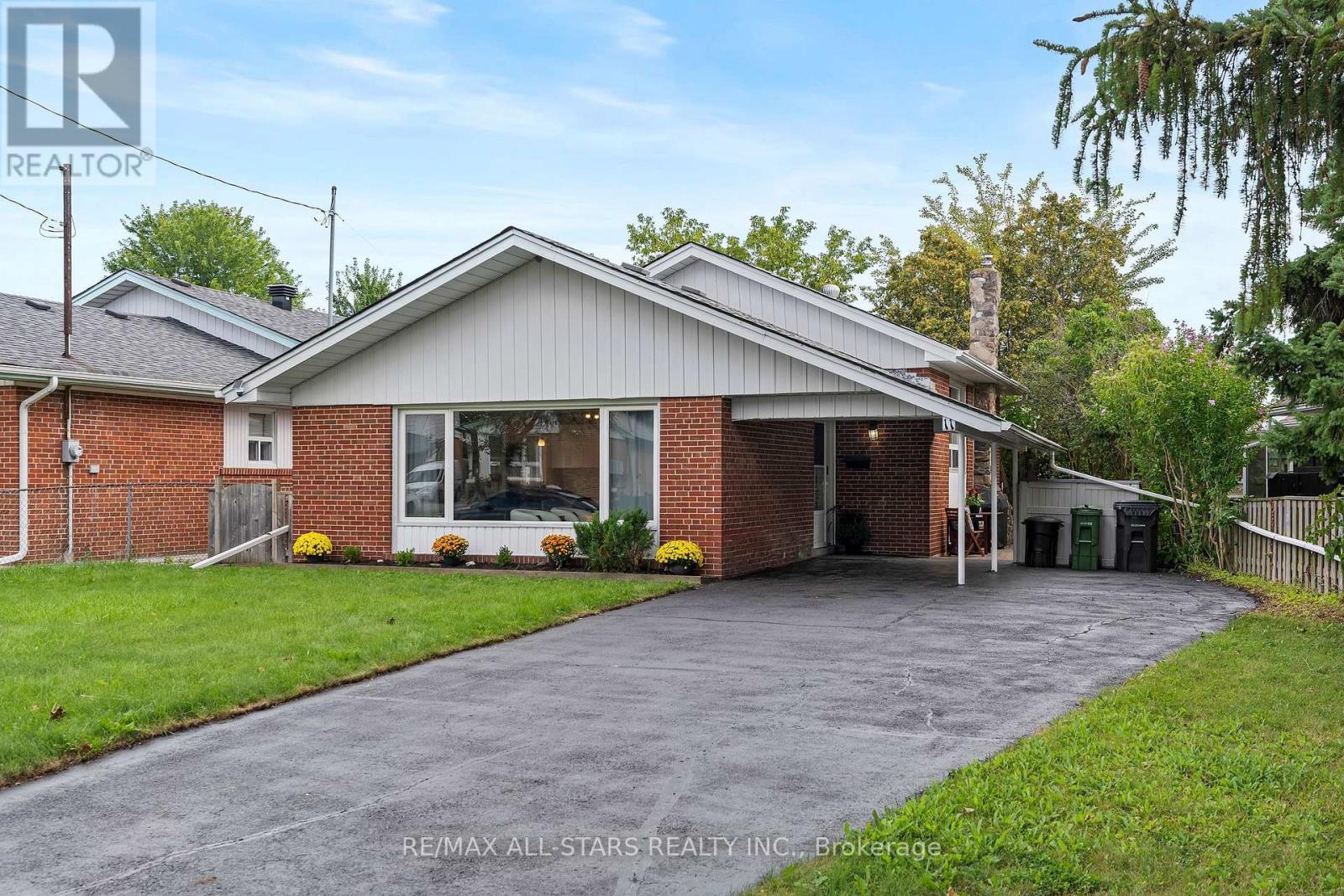 11 PENZANCE DRIVE, Toronto, Ontario