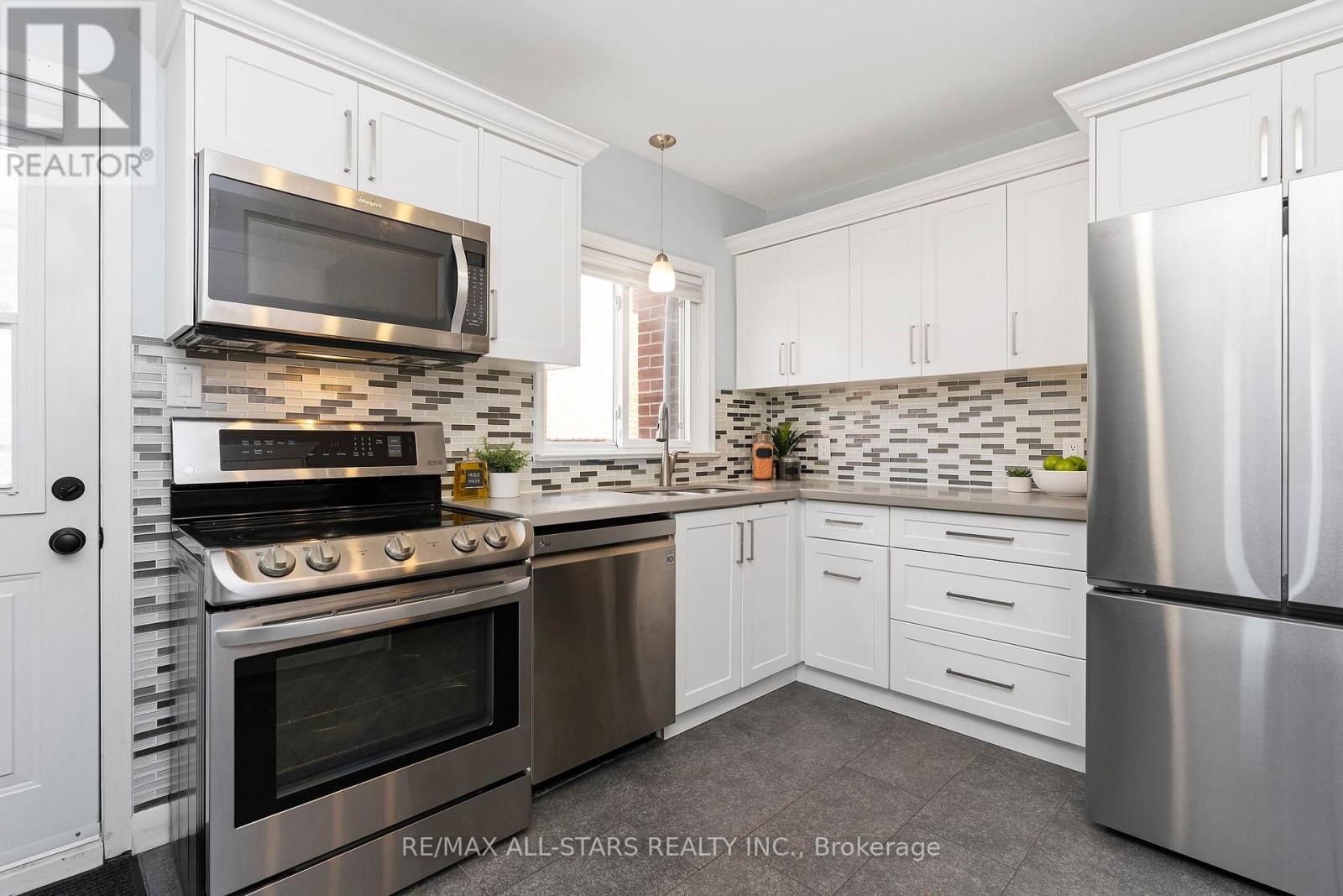 11 Penzance Drive, Toronto, Ontario  M1K 4Z4 - Photo 17 - E13716790