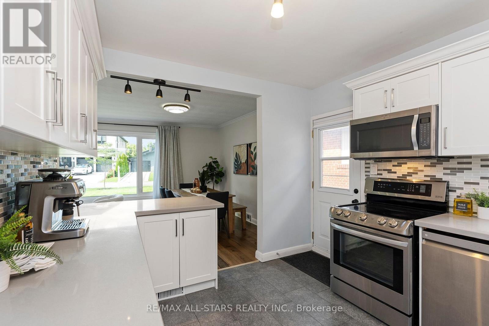 11 Penzance Drive, Toronto, Ontario  M1K 4Z4 - Photo 19 - E13716790