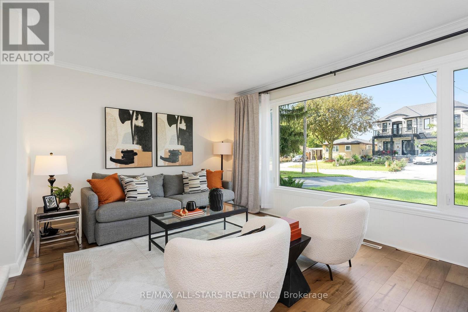 11 Penzance Drive — photo 3