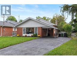 11 PENZANCE DRIVE, Toronto, Ontario