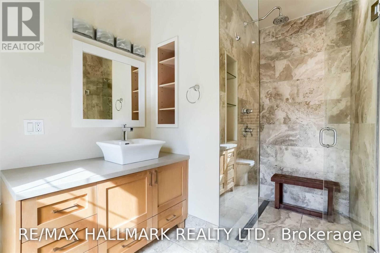 59 Hambly Avenue, Toronto, Ontario  M4E 2R5 - Photo 19 - E13716812