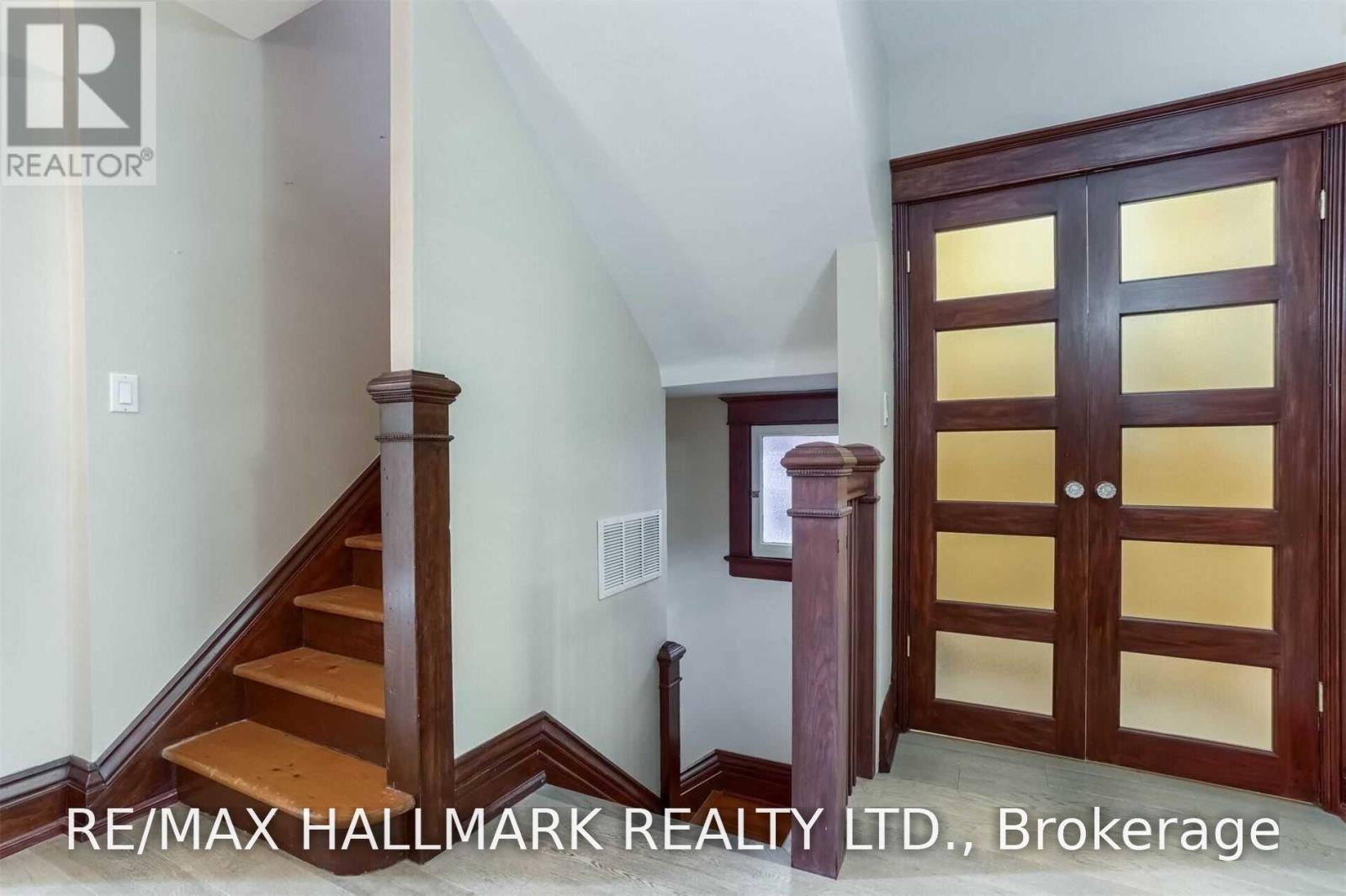 59 Hambly Avenue, Toronto, Ontario  M4E 2R5 - Photo 26 - E13716812