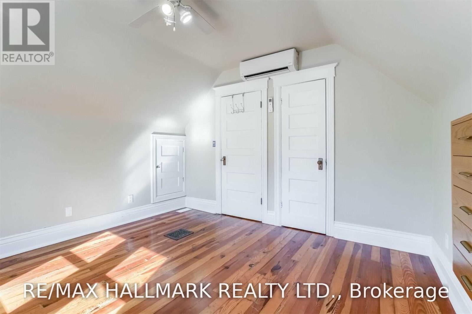 59 Hambly Avenue, Toronto, Ontario  M4E 2R5 - Photo 28 - E13716812
