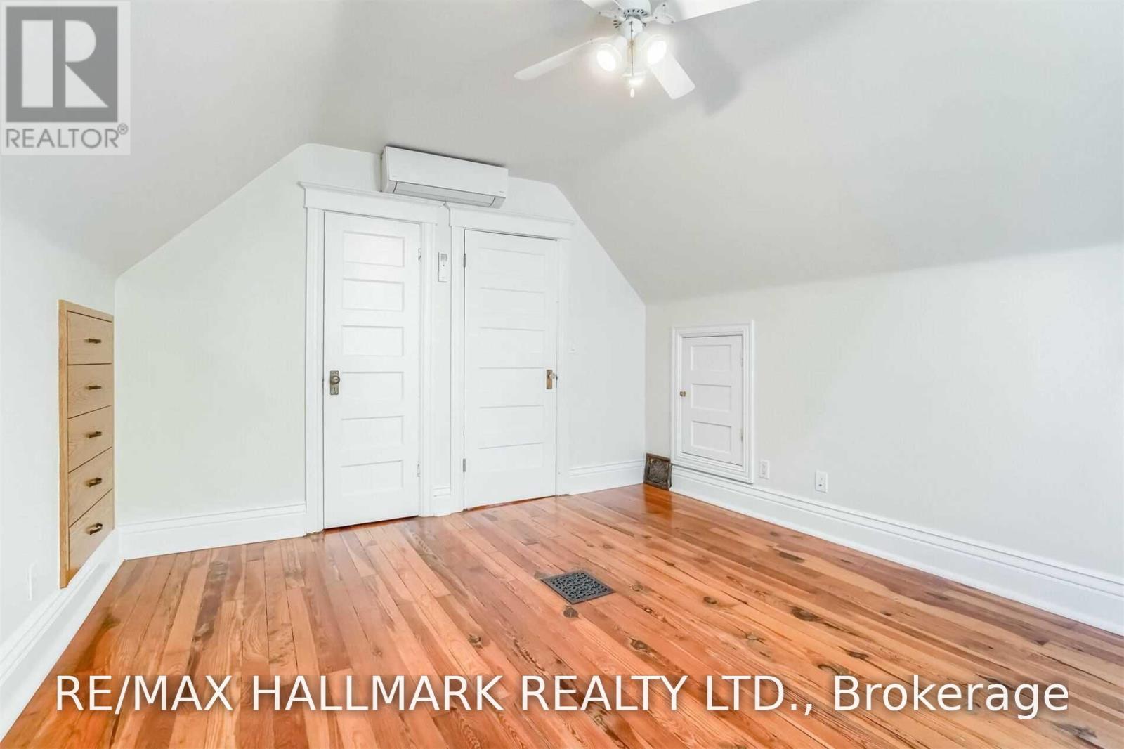 59 Hambly Avenue, Toronto, Ontario  M4E 2R5 - Photo 30 - E13716812