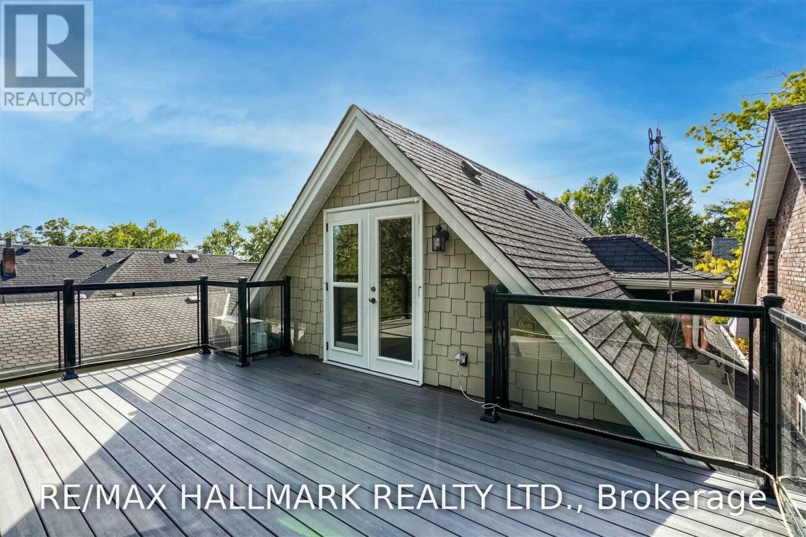 59 Hambly Avenue, Toronto, Ontario  M4E 2R5 - Photo 32 - E13716812
