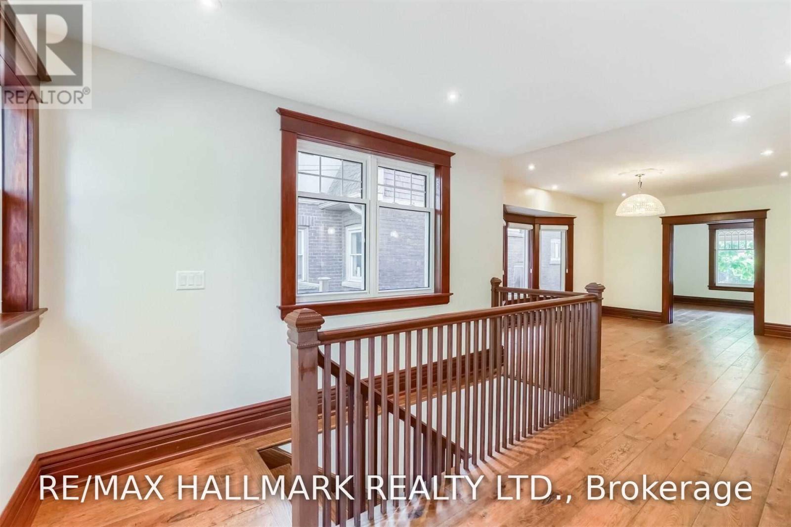 59 Hambly Avenue, Toronto, Ontario  M4E 2R5 - Photo 34 - E13716812