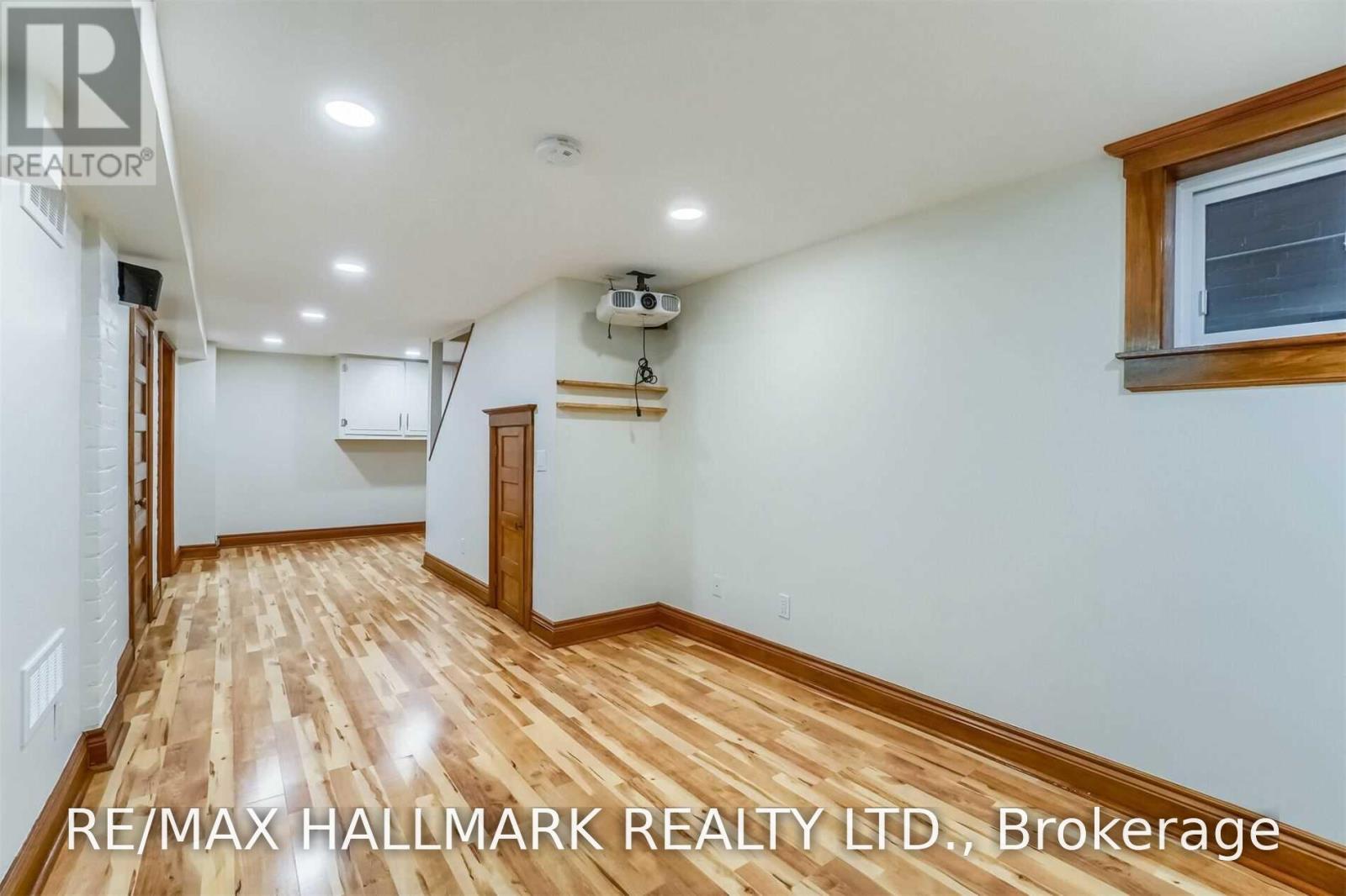 59 Hambly Avenue, Toronto, Ontario  M4E 2R5 - Photo 38 - E13716812