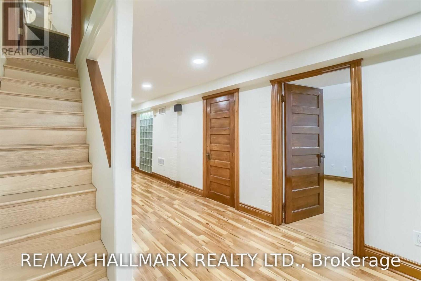 59 Hambly Avenue, Toronto, Ontario  M4E 2R5 - Photo 39 - E13716812