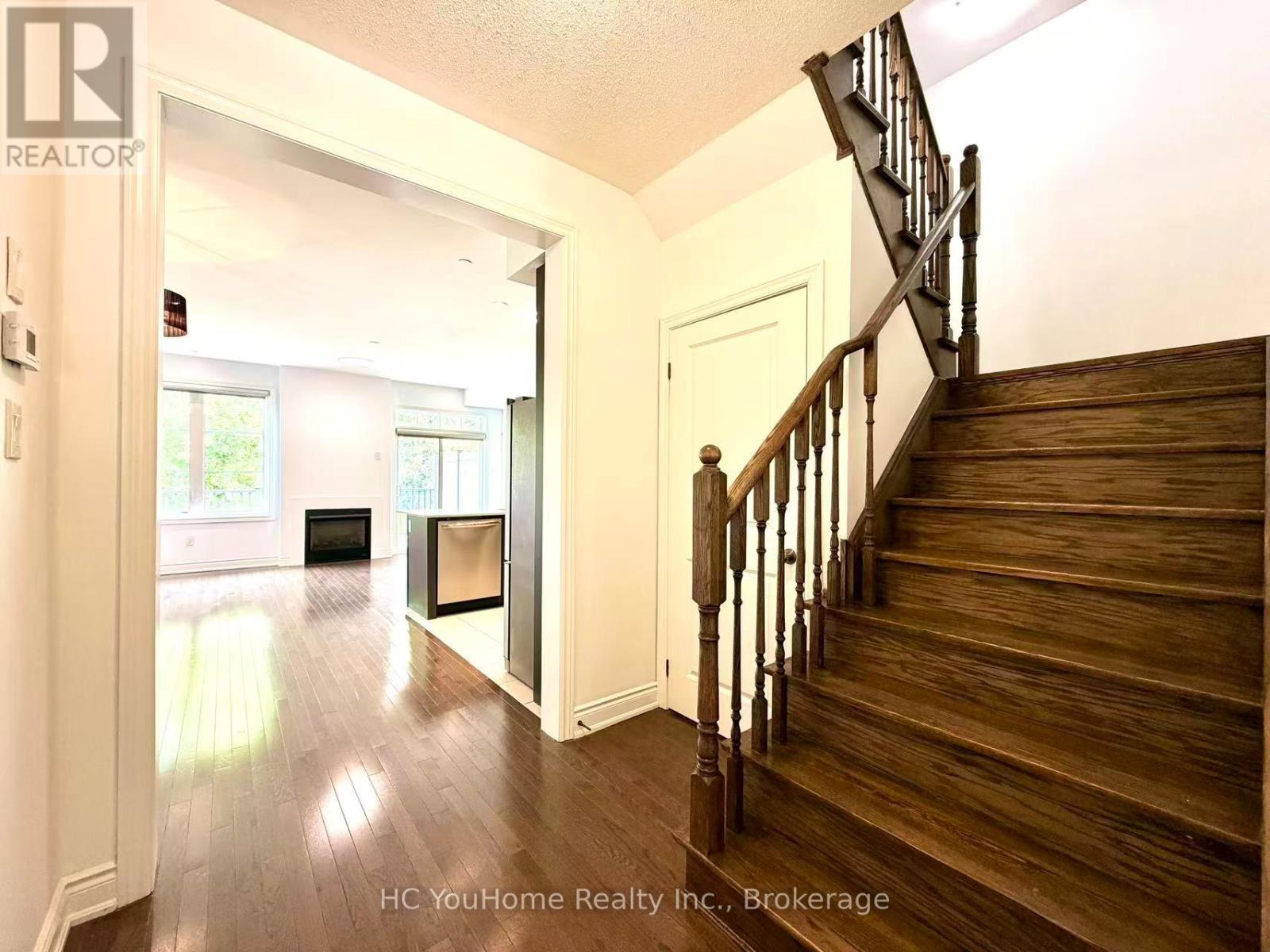 122 - 1331 Major Mackenzie Drive W, Vaughan, Ontario  L6A 4W4 - Photo 5 - N13716748