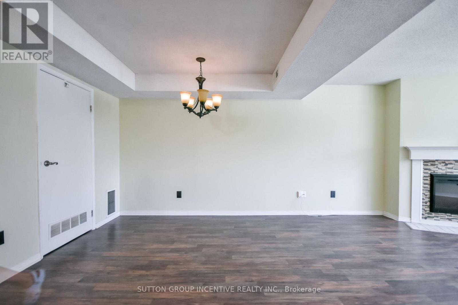 B05 - 126 Bell Farm Road, Barrie, Ontario  L4M 6J3 - Photo 11 - S13716784