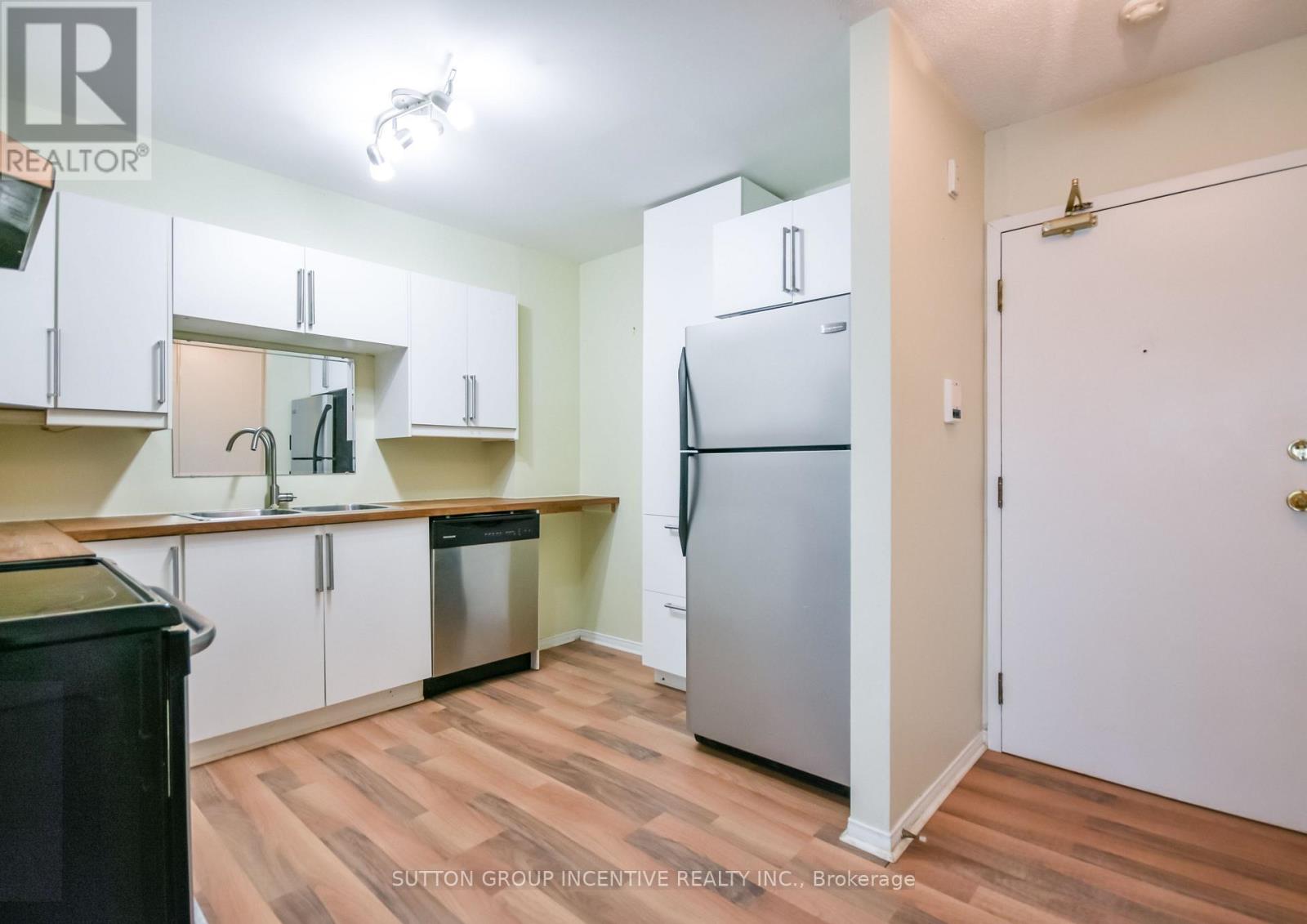 B05 - 126 Bell Farm Road, Barrie, Ontario  L4M 6J3 - Photo 16 - S13716784