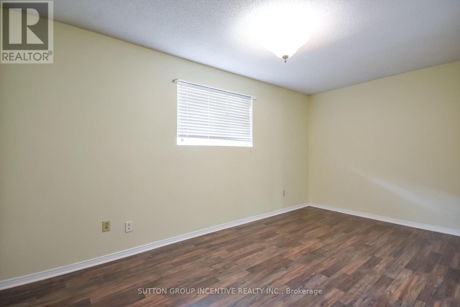 B05 - 126 Bell Farm Road, Barrie, Ontario  L4M 6J3 - Photo 24 - S13716784