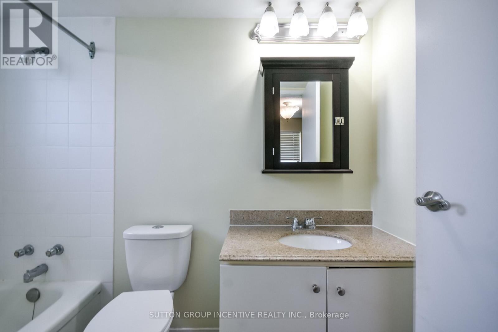 B05 - 126 Bell Farm Road, Barrie, Ontario  L4M 6J3 - Photo 27 - S13716784