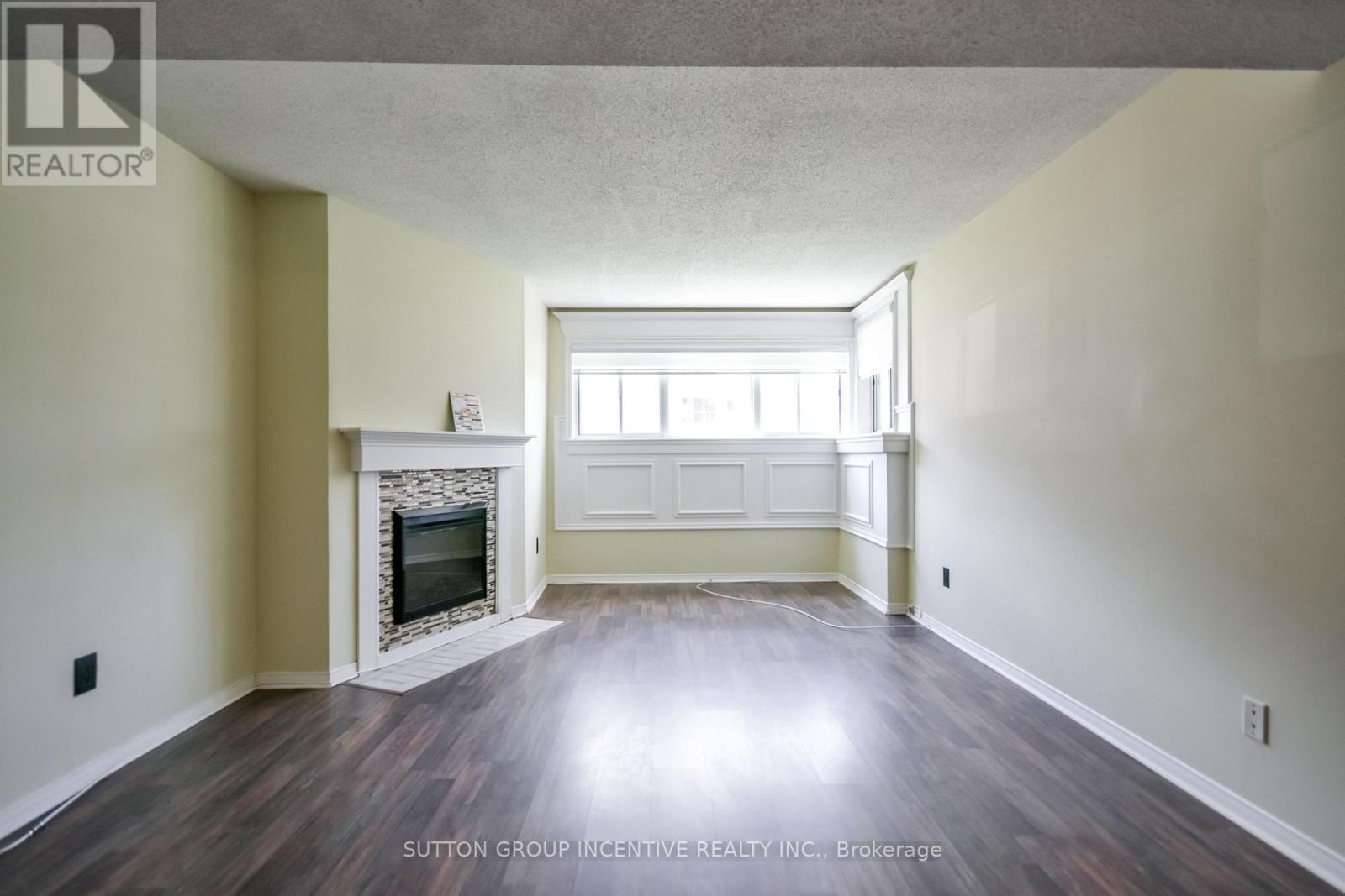 B05 - 126 Bell Farm Road, Barrie, Ontario  L4M 6J3 - Photo 9 - S13716784