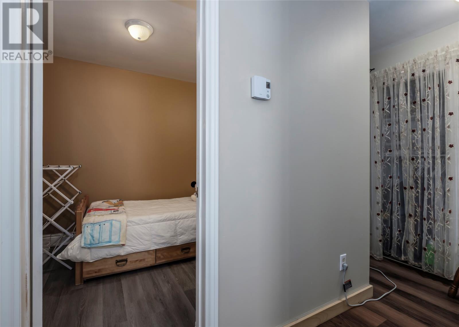 11 Mogridge Street, St. John's — photo 20
