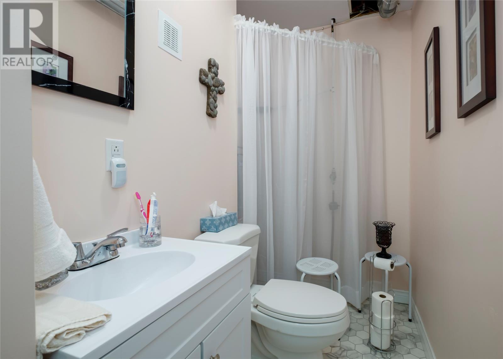 11 Mogridge Street, St. John's — photo 25