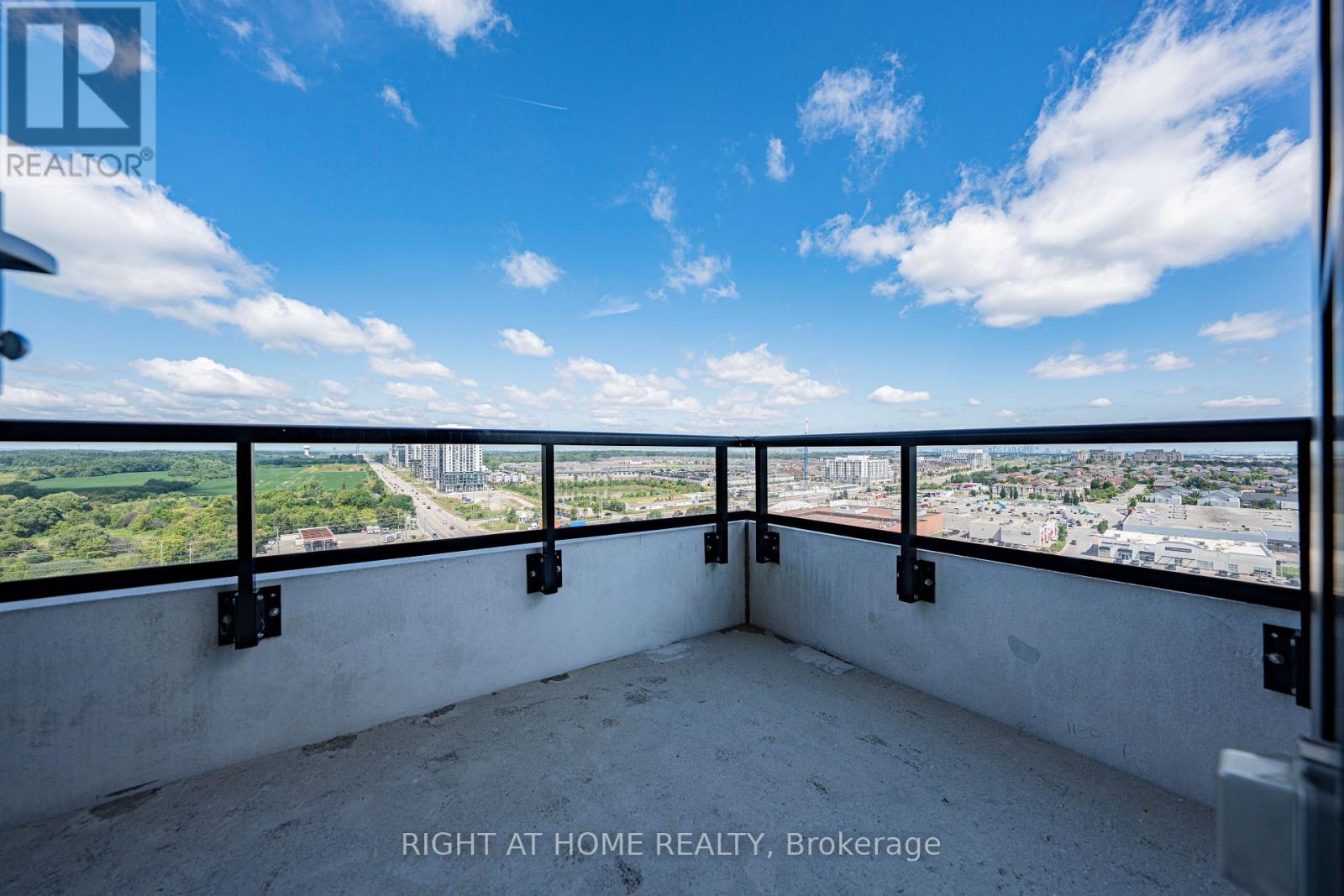 1208 - 297 Oak Walk Drive, Oakville, Ontario  L6H 3R6 - Photo 14 - W13716728