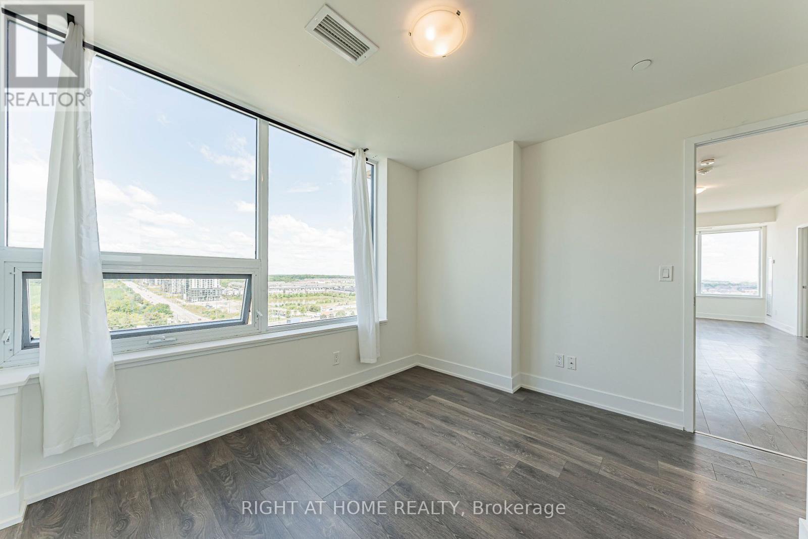 1208 - 297 Oak Walk Drive, Oakville, Ontario  L6H 3R6 - Photo 16 - W13716728