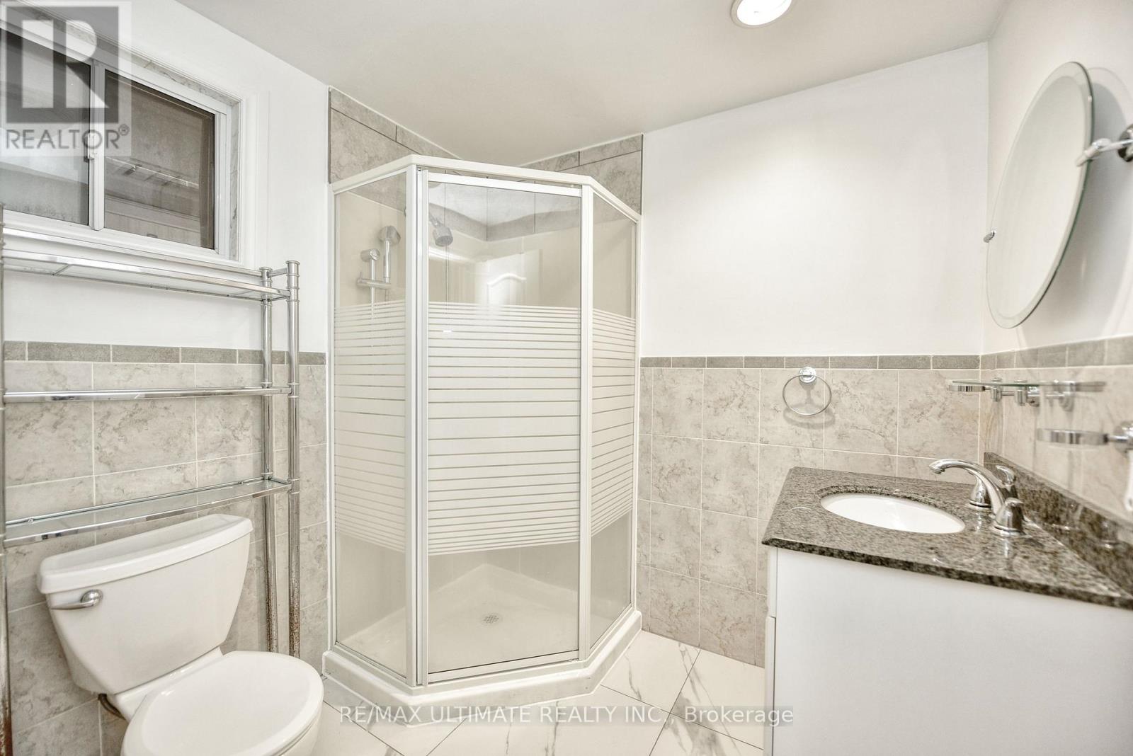 Main Floor - 8 Corby Avenue, Toronto, Ontario  M6E 1V1 - Photo 13 - W13716772