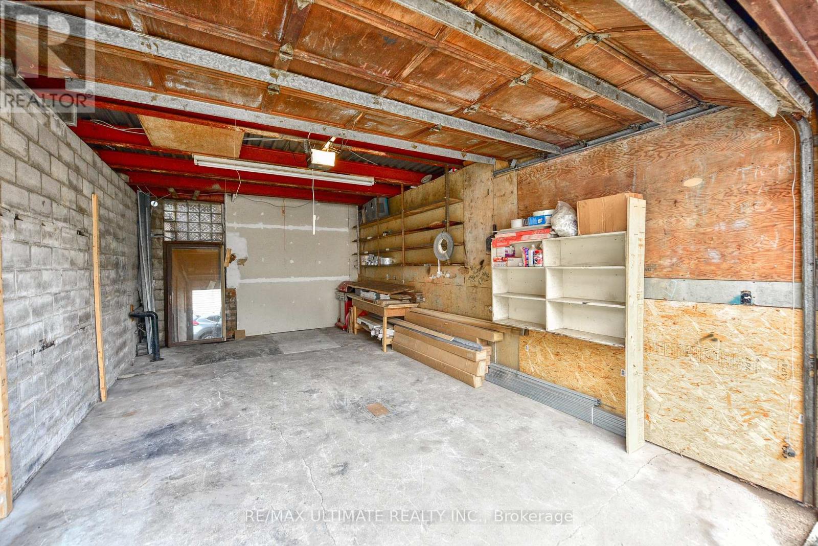 Main Floor - 8 Corby Avenue, Toronto, Ontario  M6E 1V1 - Photo 16 - W13716772