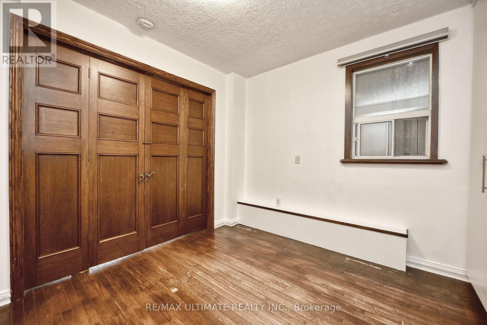 Main Floor - 8 Corby Avenue, Toronto, Ontario  M6E 1V1 - Photo 3 - W13716772