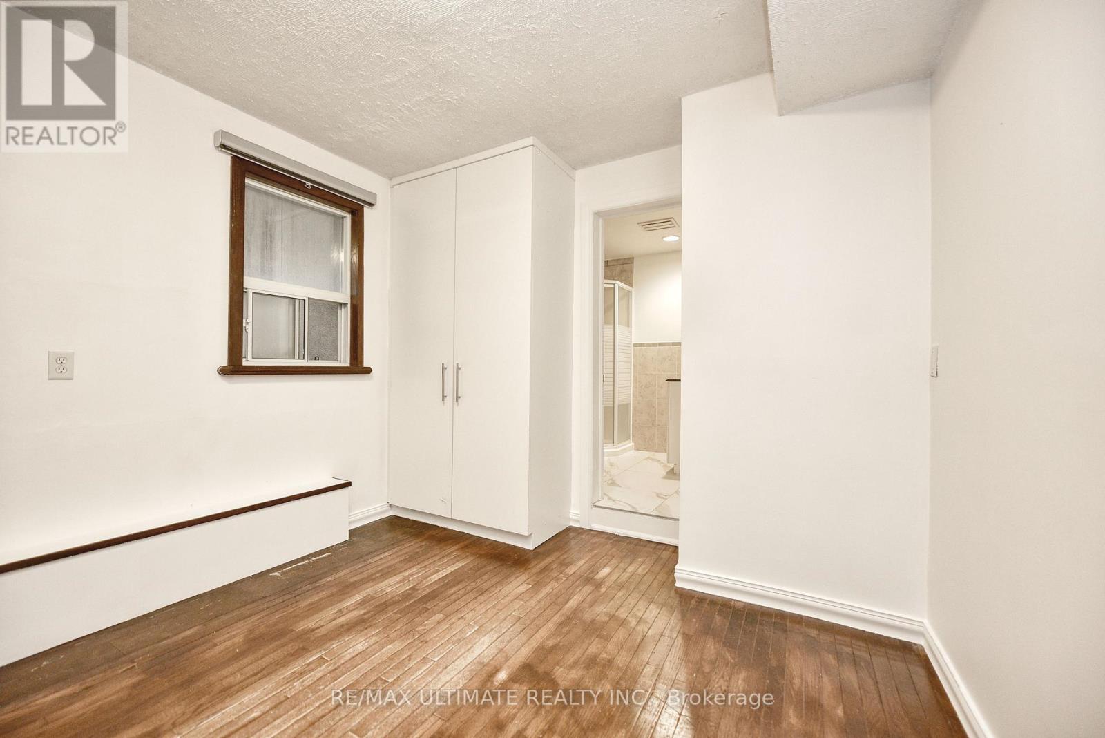 Main Floor - 8 Corby Avenue, Toronto, Ontario  M6E 1V1 - Photo 4 - W13716772