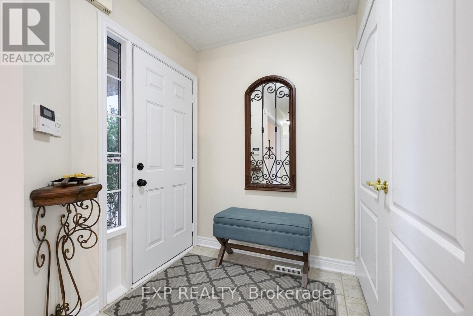 156 Cedargrove Road, Caledon, Ontario  L7E 2X6 - Photo 4 - W13716774