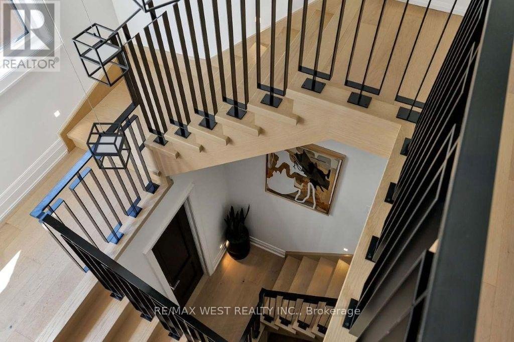 64 Thompson Avenue, Toronto, Ontario  M8Z 3T4 - Photo 21 - W13716780