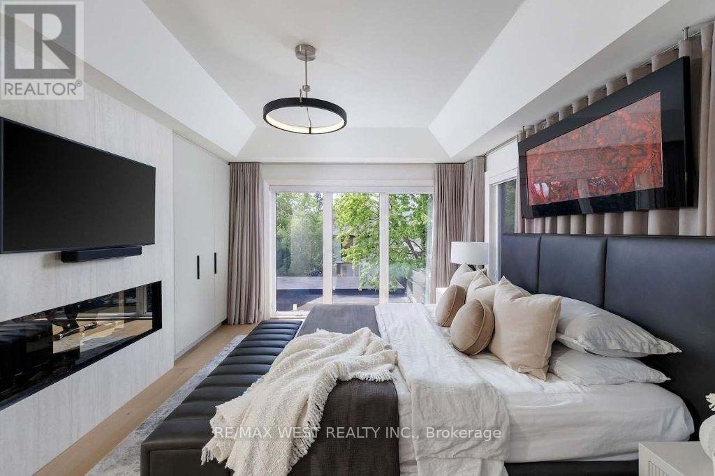 64 Thompson Avenue, Toronto, Ontario  M8Z 3T4 - Photo 24 - W13716780