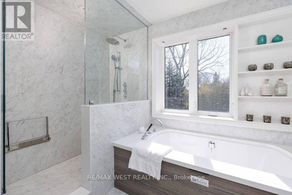 64 Thompson Avenue, Toronto, Ontario  M8Z 3T4 - Photo 29 - W13716780