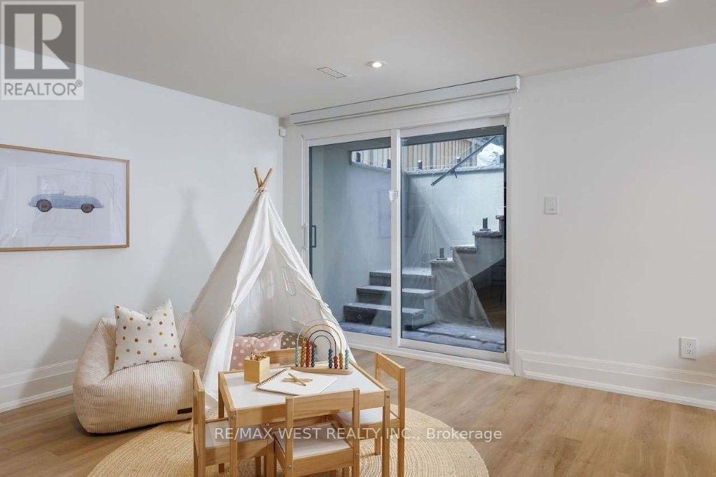 64 Thompson Avenue, Toronto, Ontario  M8Z 3T4 - Photo 40 - W13716780