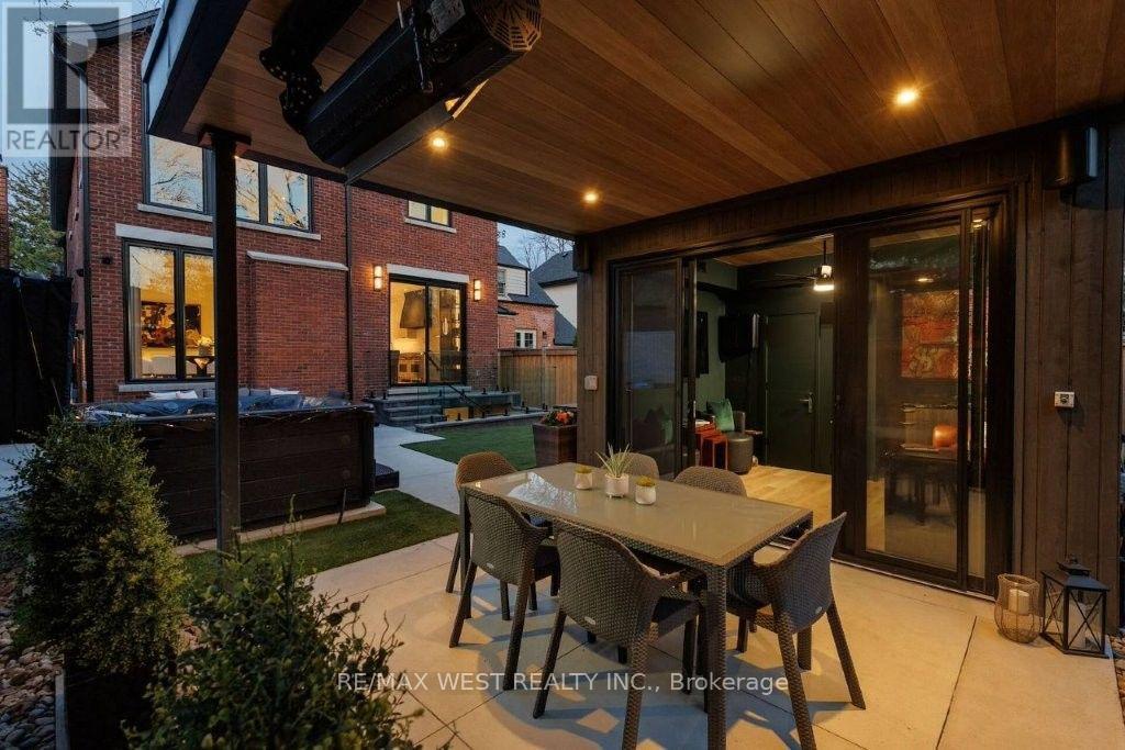 64 Thompson Avenue, Toronto, Ontario  M8Z 3T4 - Photo 47 - W13716780